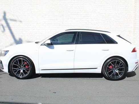 Used 2019 Audi Q8 Prestige w/ Luxury Package image 8