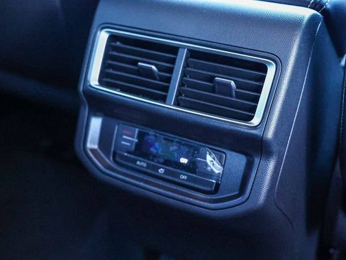 New 2026 Volkswagen Atlas SE image 26