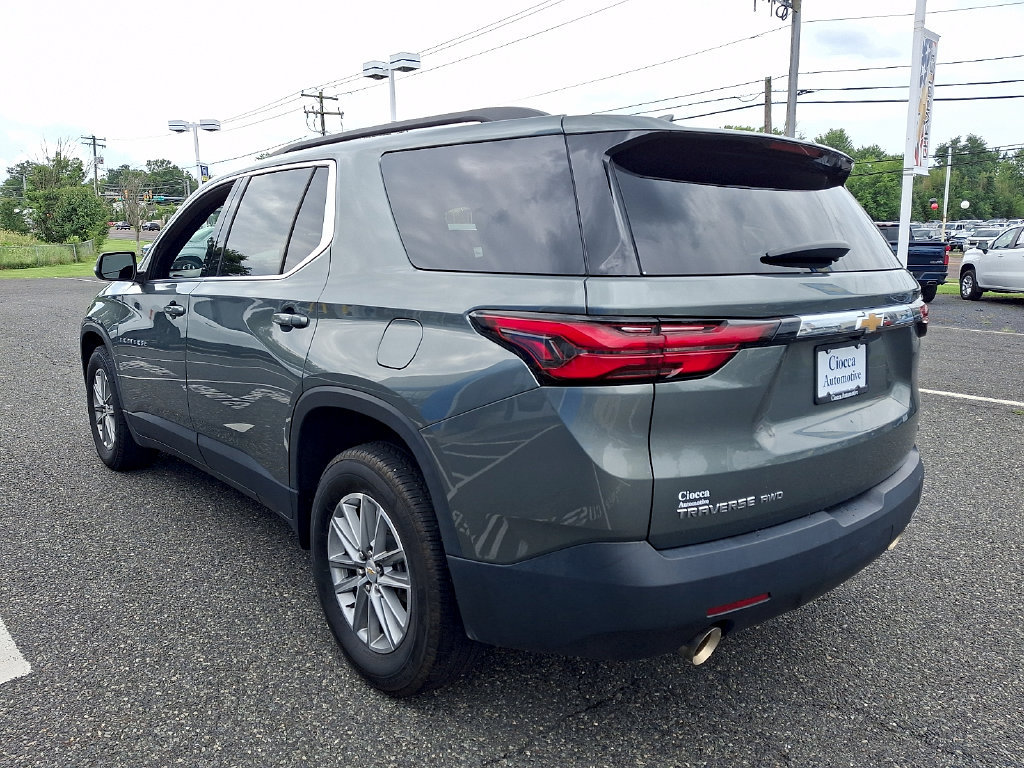 Used 2023 Chevrolet Traverse LT w/ LPO, Floor Liner Package AWD/4WD image 5