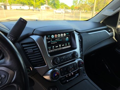 Used 2020 Chevrolet Tahoe Premier w/ Premier Plus Edition AWD/4WD image 23