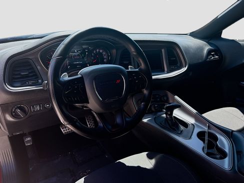 Used 2023 Dodge Challenger R/T w/ Blacktop Package image 9