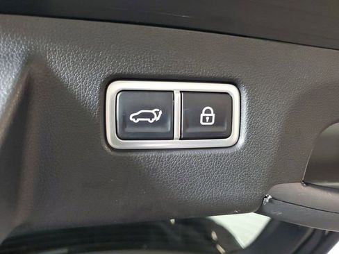 Used 2022 Kia Sorento SX image 9