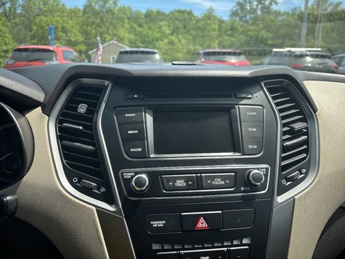 Used 2017 Hyundai Santa Fe Sport w/ Cargo Package AWD/4WD image 29