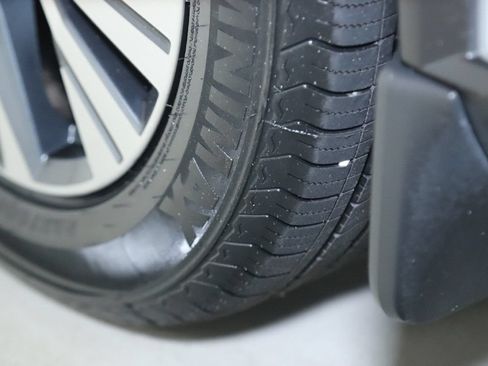 Certified 2023 Nissan Rogue SV AWD/4WD image 36
