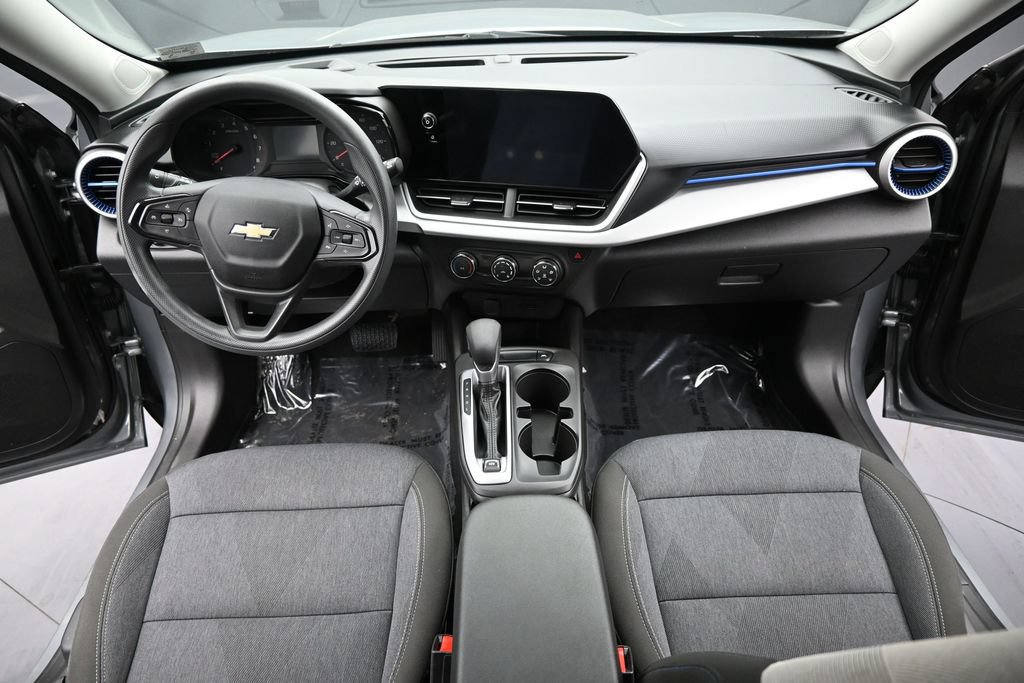 Certified 2024 Chevrolet Trax LS FWD image 16