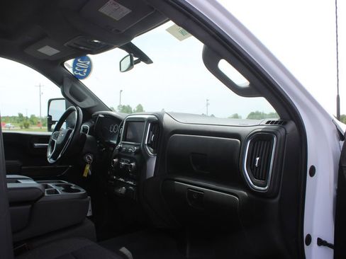 Used 2023 Chevrolet Silverado 2500 LT AWD/4WD image 27