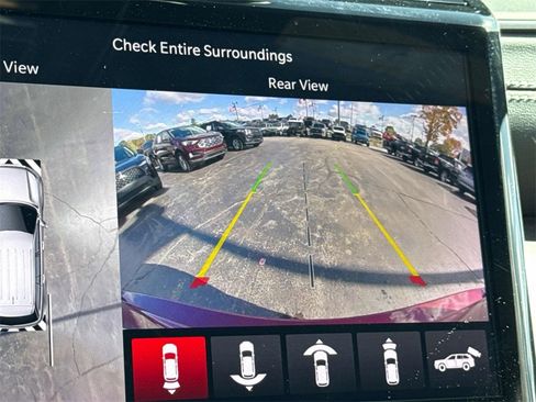 Used 2023 Jeep Grand Cherokee Limited w/ Luxury Tech Group II image 21