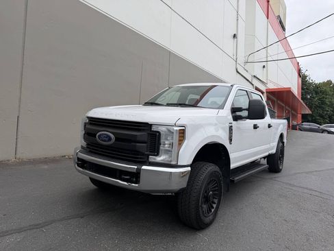 Used 2019 Ford F350 XL AWD/4WD image 2