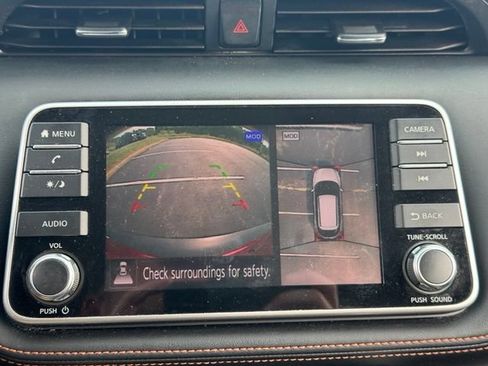 Used 2019 Nissan Kicks SR w/ SR Premium Package FWD image 23