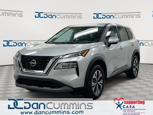 Used 2023 Nissan Rogue SV image 1