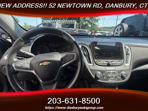 Used 2019 Chevrolet Malibu RS FWD image 16
