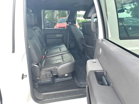 Used 2011 Ford F250 Lariat w/ Lariat Interior Pkg RWD image 16
