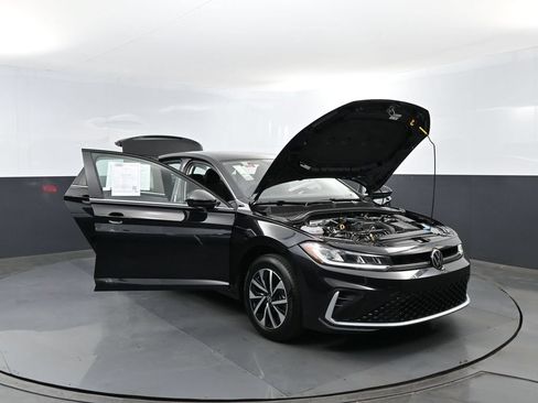 Used 2025 Volkswagen Jetta S FWD image 27