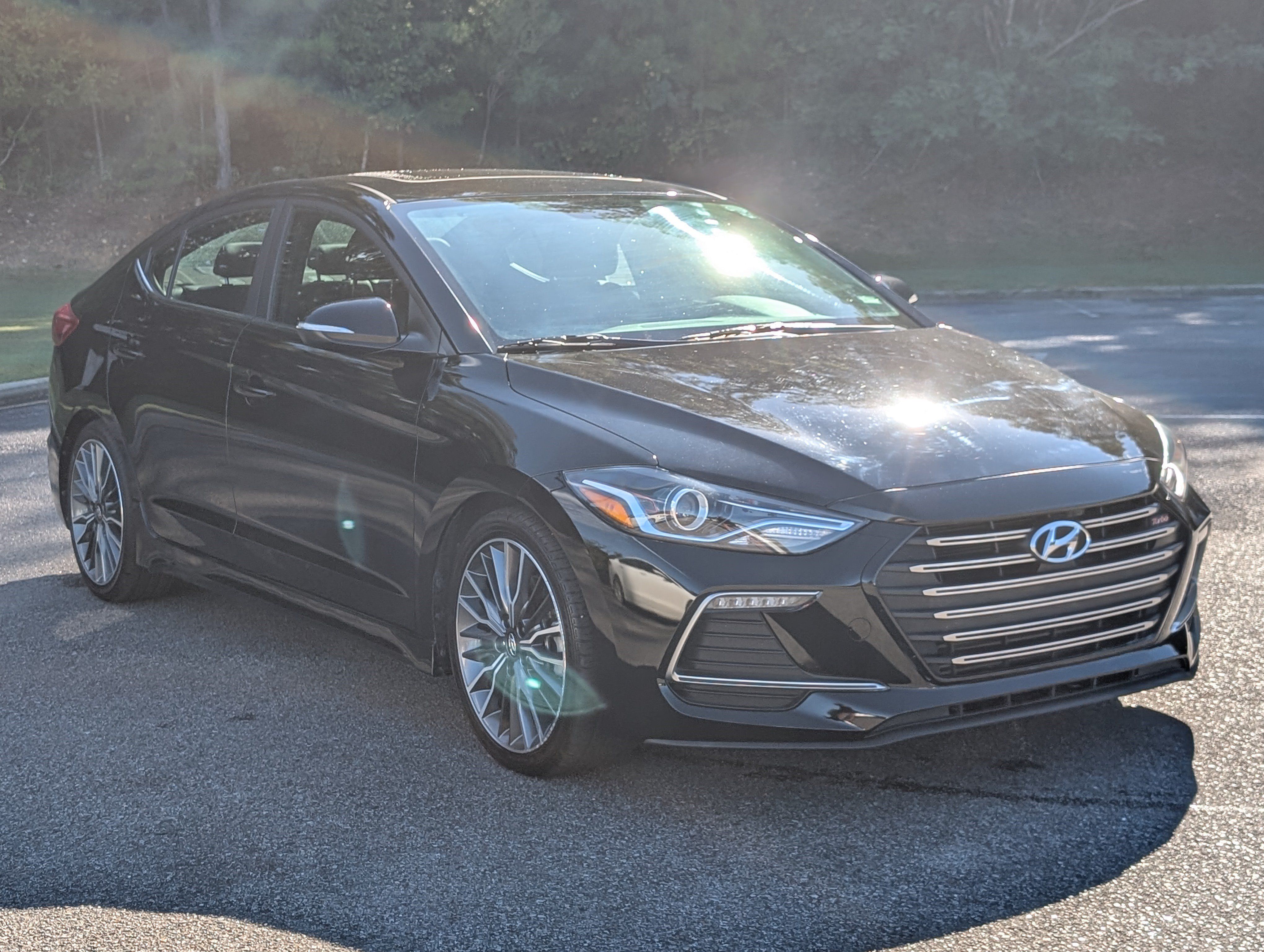 Used 2018 Hyundai Elantra Sport w/ Sport Premium Package 03 FWD image 11