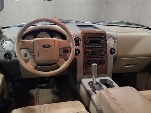 Used 2004 Ford F150 Lariat image 13