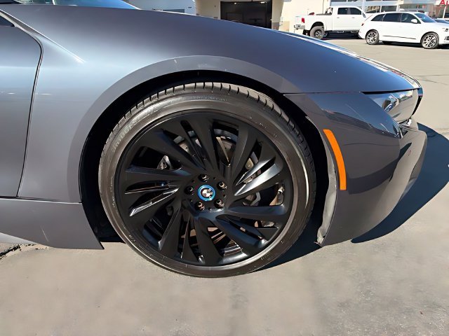 Used 2017 BMW i8 AWD/4WD image 12