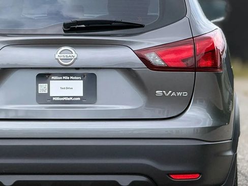 Used 2017 Nissan Rogue Sport SV w/ SV Premium Package AWD/4WD image 14
