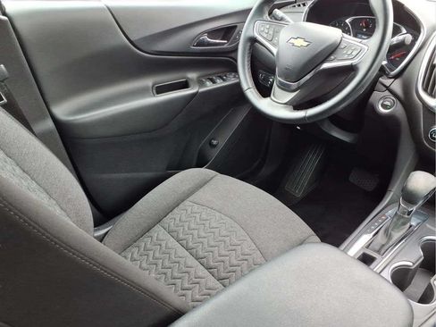 Used 2024 Chevrolet Equinox LT FWD image 9