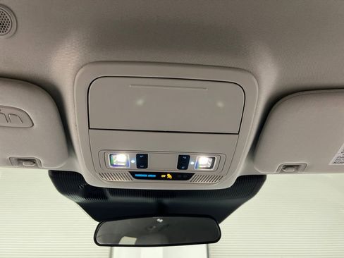 Used 2025 Ford Explorer Active w/ Active Comfort Package image 61