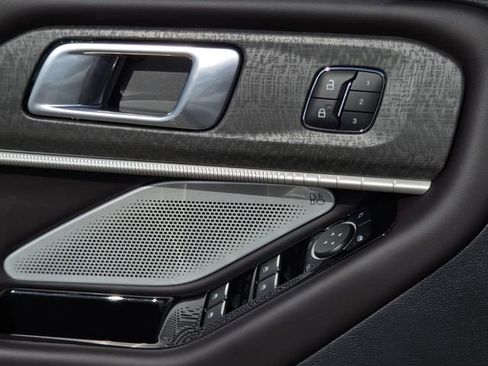 New 2026 Ford Explorer Platinum image 15