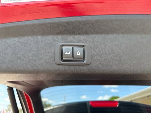 Used 2022 Mitsubishi Outlander SE image 23