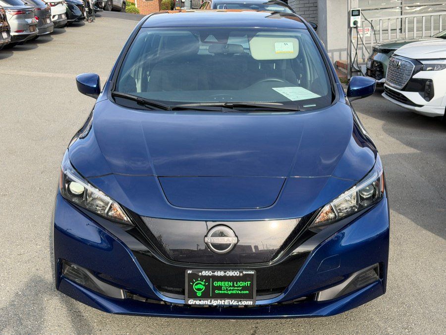 Used 2025 Nissan Leaf S FWD image 2
