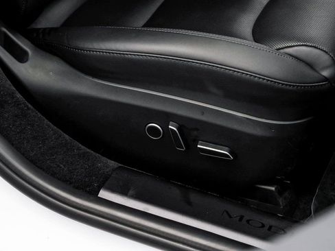 Used 2023 Tesla Model S image 42