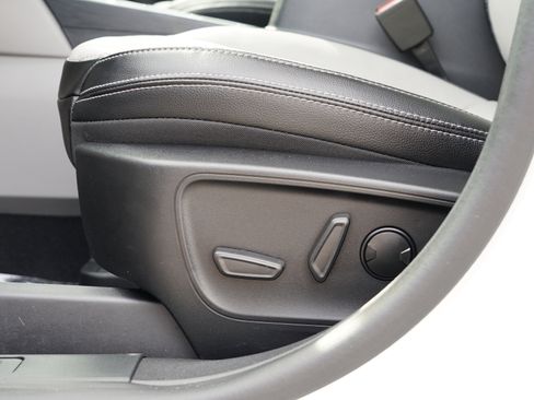 Used 2023 Ford Escape Platinum w/ Premium Technology Package image 17