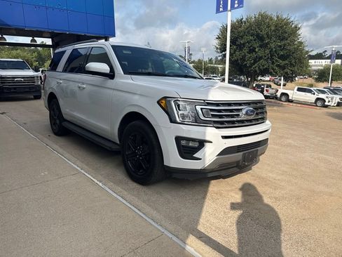 Used 2021 Ford Expedition XLT RWD image 2