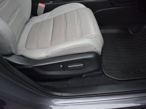 Used 2022 Honda CR-V EX-L image 9