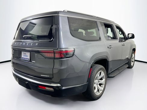 Used 2022 Jeep Wagoneer Series II AWD/4WD image 5