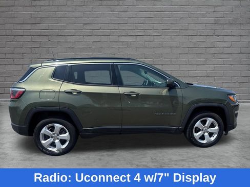 Used 2020 Jeep Compass Latitude w/ Cold Weather Group AWD/4WD image 8