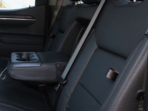 New 2026 GMC Sierra 1500 SLT w/ SLT Premium Package image 25