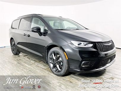 New 2026 Chrysler Pacifica Limited