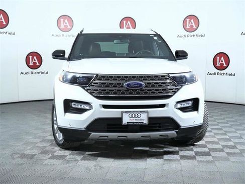 Used 2022 Ford Explorer King Ranch w/ Technology Package image 3