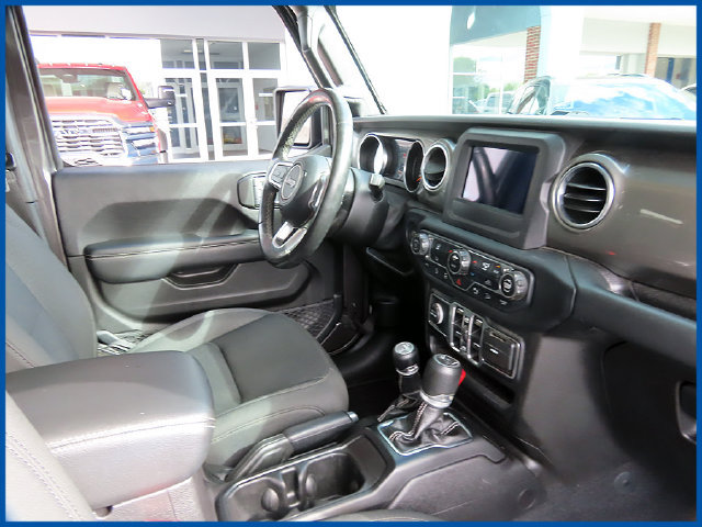 Used 2019 Jeep Wrangler Unlimited Sahara w/ Safety Group AWD/4WD image 8