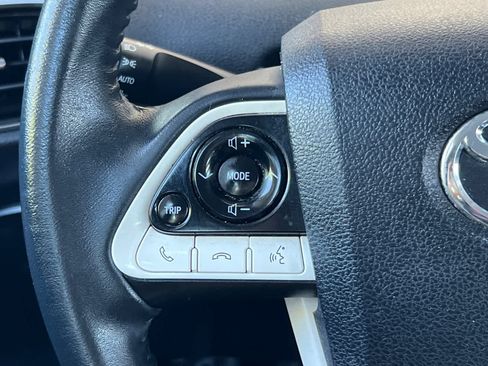 Used 2018 Toyota Prius Prime Premium FWD image 26