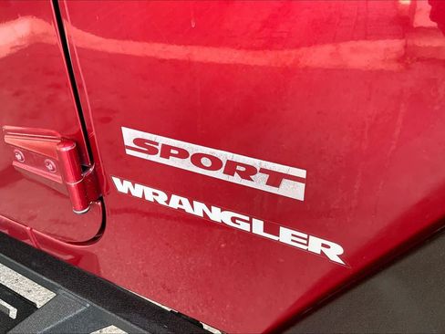 Used 2012 Jeep Wrangler Sport AWD/4WD image 8