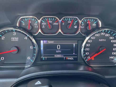 Used 2017 Chevrolet Silverado 1500 LT w/ All Star Edition AWD/4WD image 7
