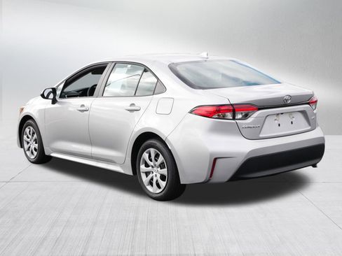 Certified 2025 Toyota Corolla LE image 5