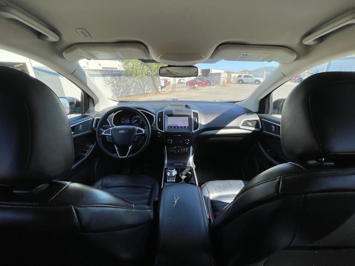 Used 2020 Ford Edge SEL AWD/4WD image 11