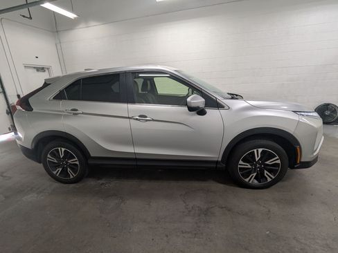 Used 2024 Mitsubishi Eclipse Cross SE AWD/4WD image 3