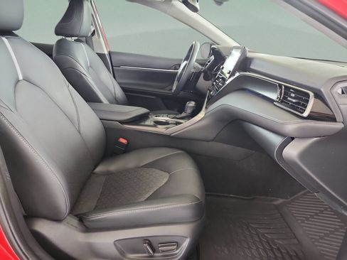 Used 2023 Toyota Camry XSE FWD image 19