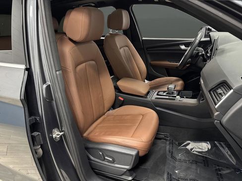 Used 2022 Audi Q5 2.0T Premium w/ Convenience Package image 29