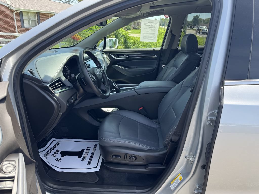 Used 2018 Buick Enclave Essence FWD image 8