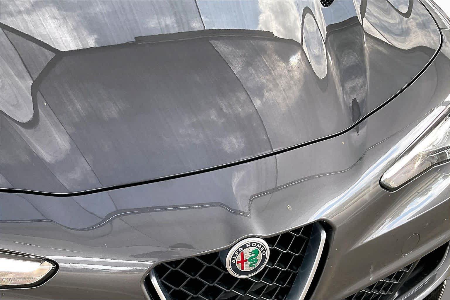 Used 2018 Alfa Romeo Giulia Quadrifoglio w/ Driver Assist Dynamic Package RWD image 30
