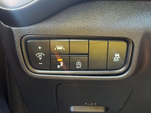 Used 2022 Kia Soul LX w/ Technology Package FWD image 16