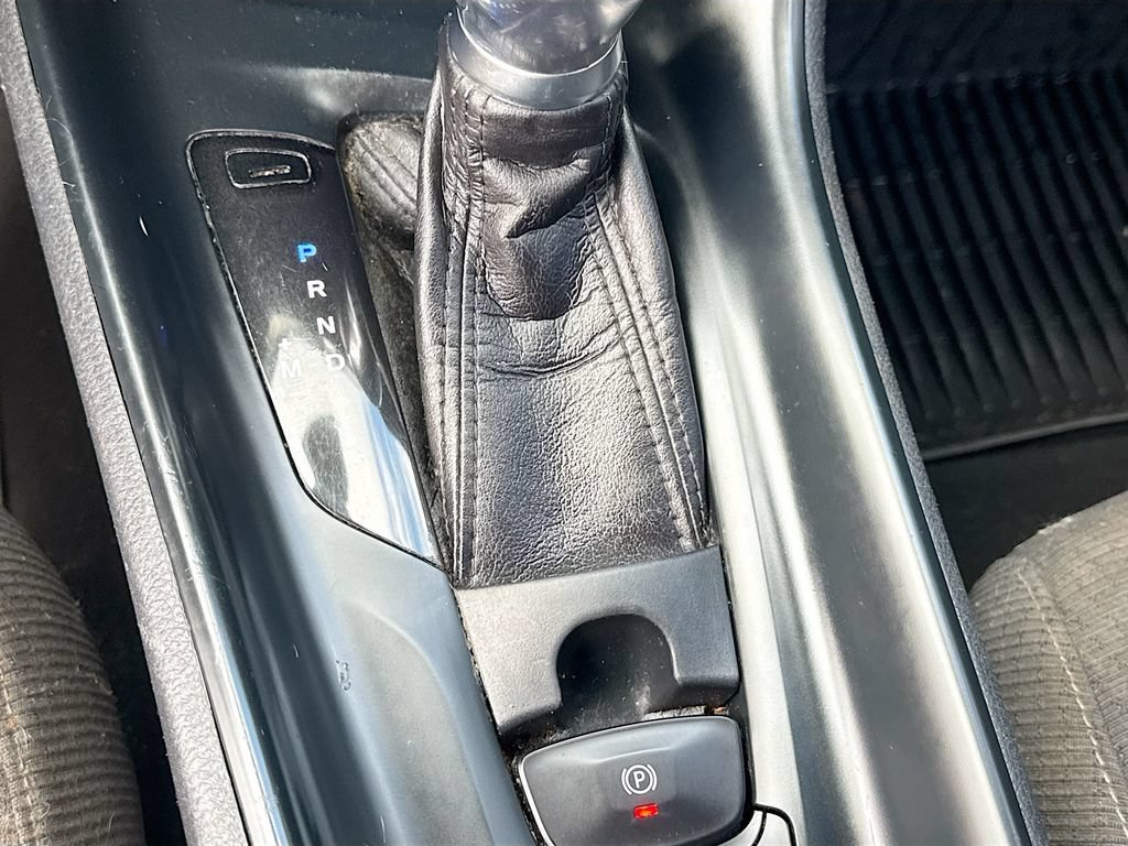 Used 2018 Toyota C-HR XLE FWD image 16
