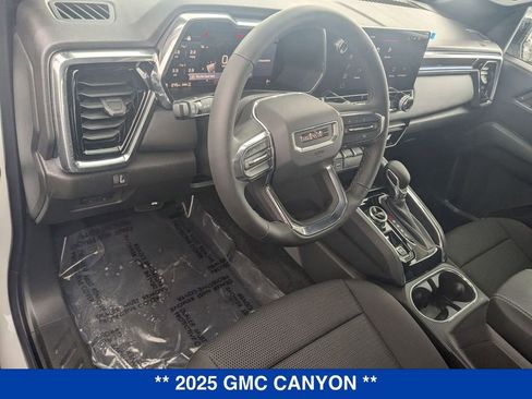 New 2025 GMC Canyon Elevation image 17