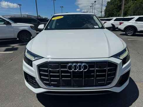 Used 2023 Audi Q8 Premium w/ Convenience Package AWD/4WD image 2